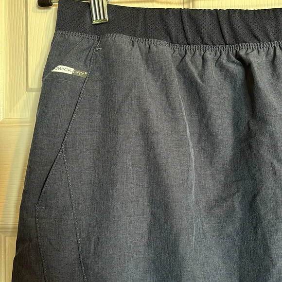 Unipro men’s blue lined athletic shorts size large - Picture 2 of 8